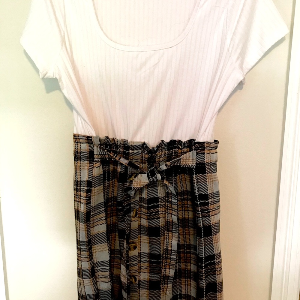 Platted dress
